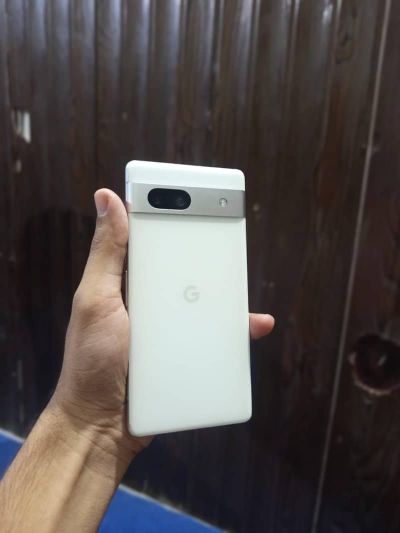 Google Pixel 7a 1