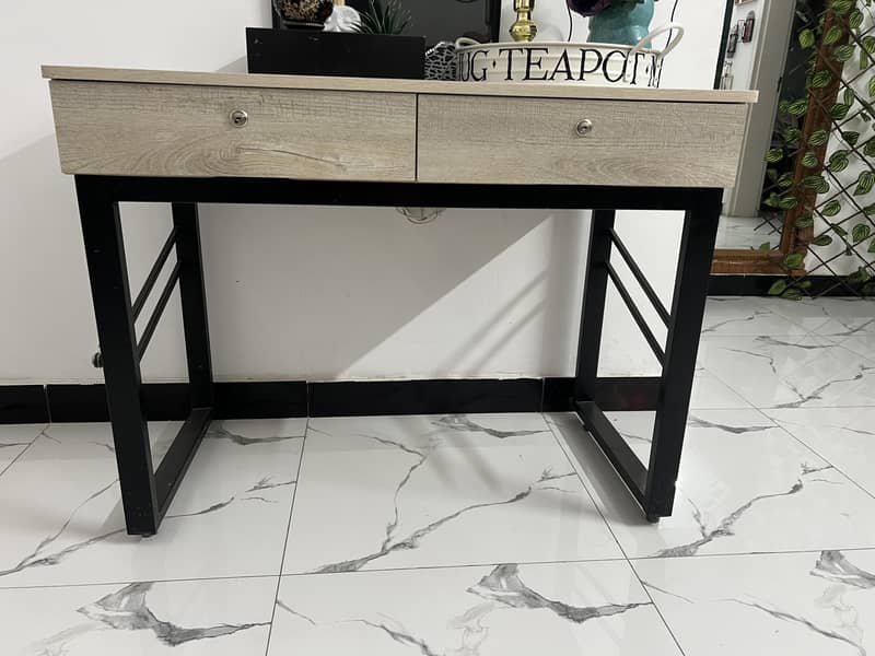 Modern Console Table 1