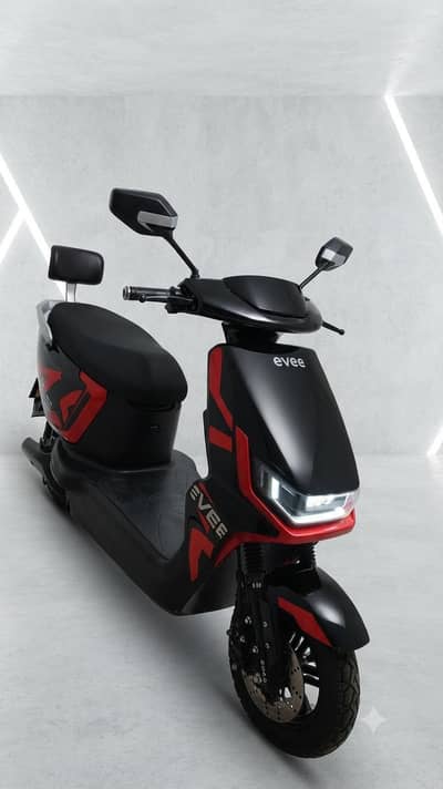 ​"Evee Gen Z: Nearly New, Just 1300km Driven. Smart Urban Mobility. "