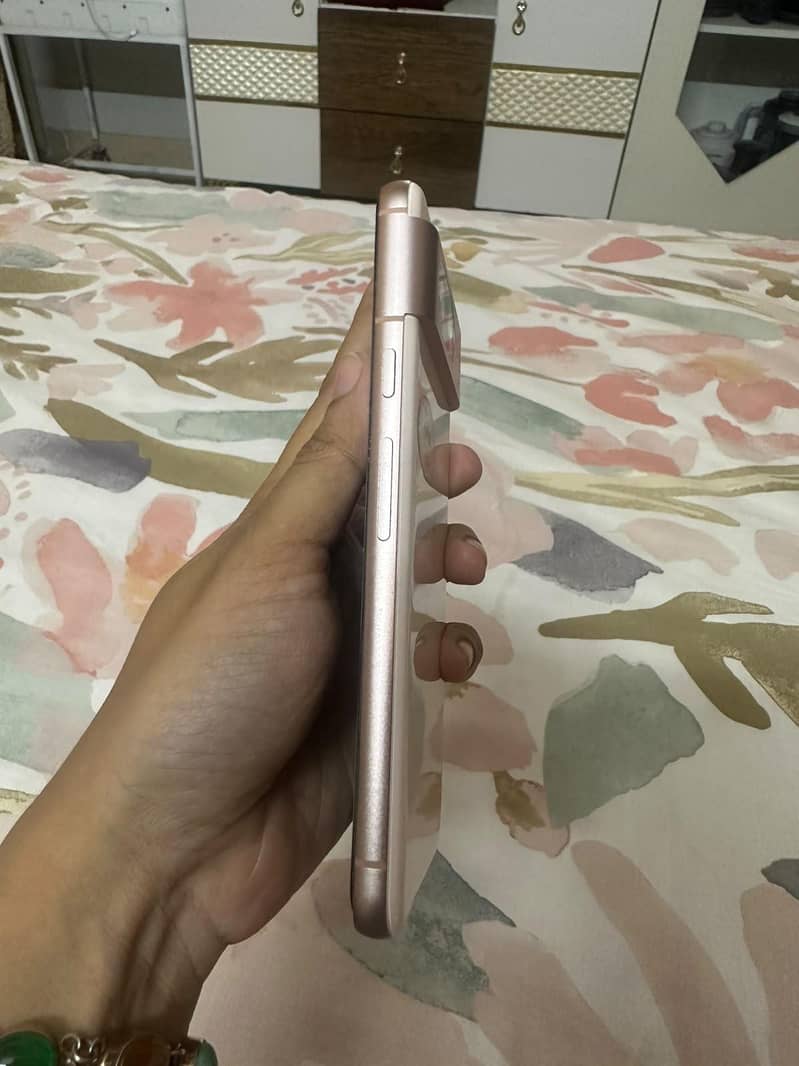 Google Pixel 8 6