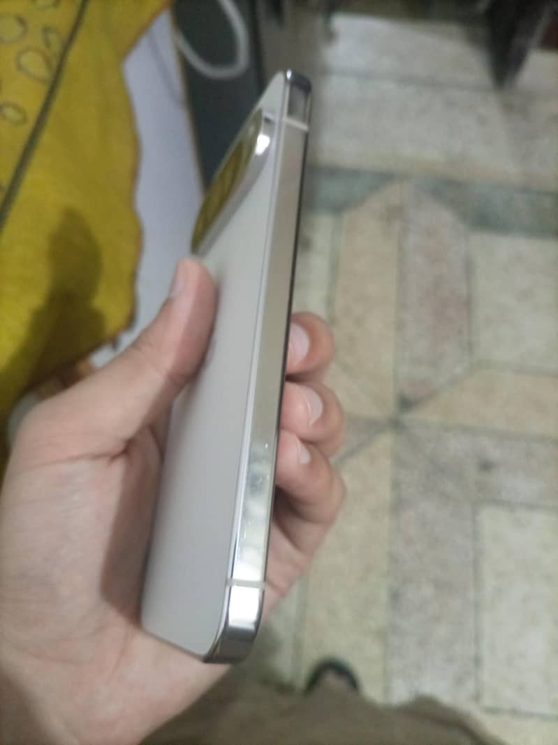 Google Pixel 9 Pro 4