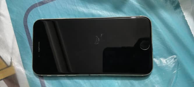 Apple iPhone SE 2 2020 model