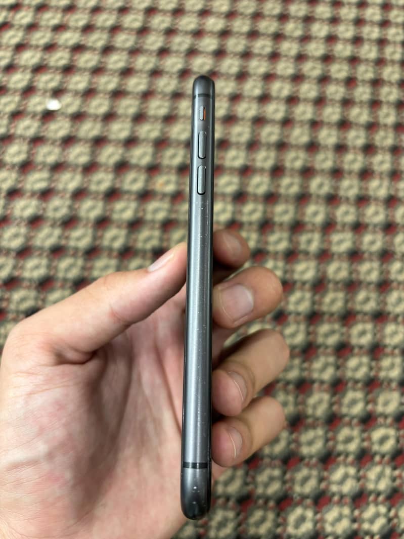 Apple iPhone 11 1
