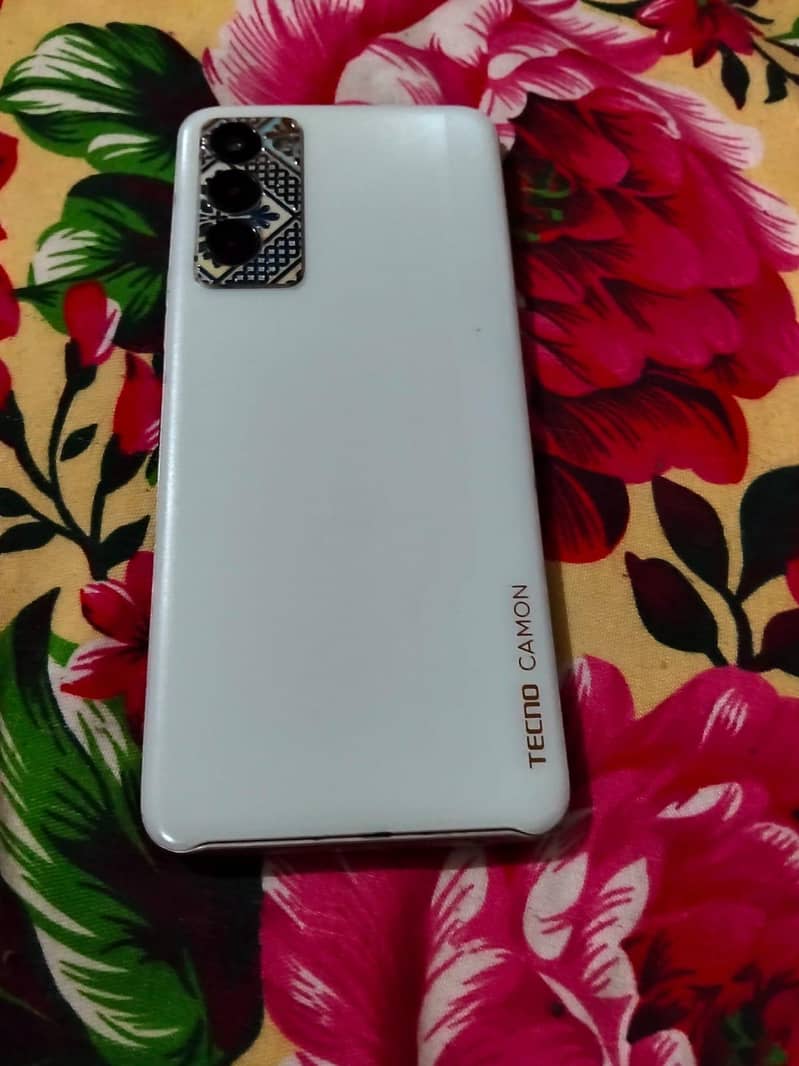 Tecno CAMON 18T 1