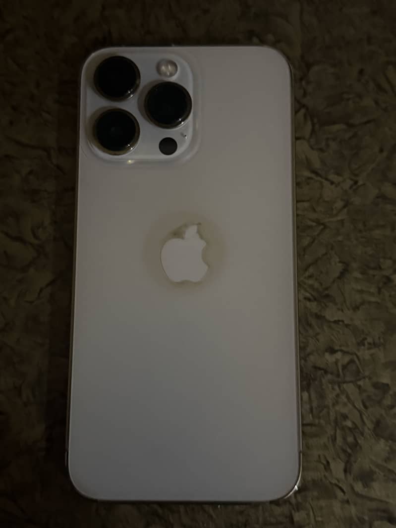 Apple iPhone 13 Pro 4
