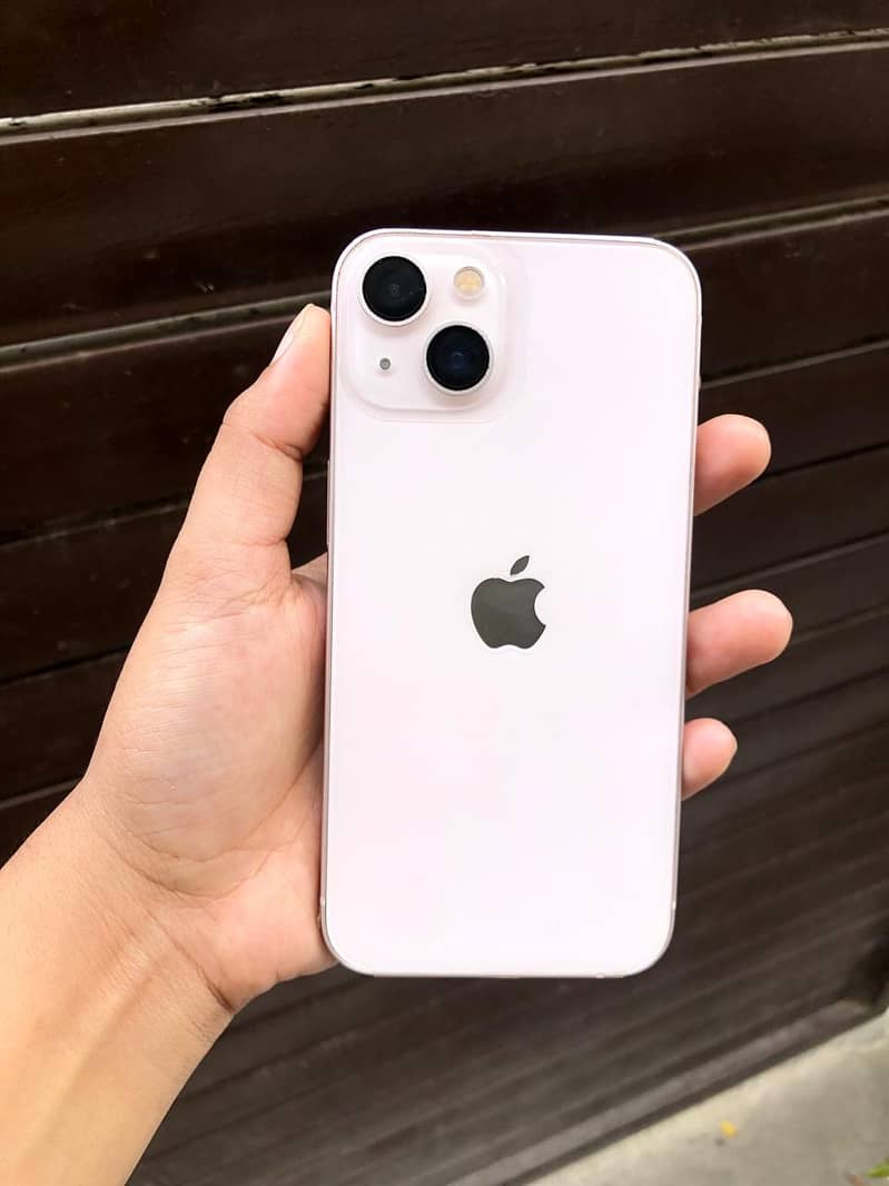 Apple iPhone 13 0