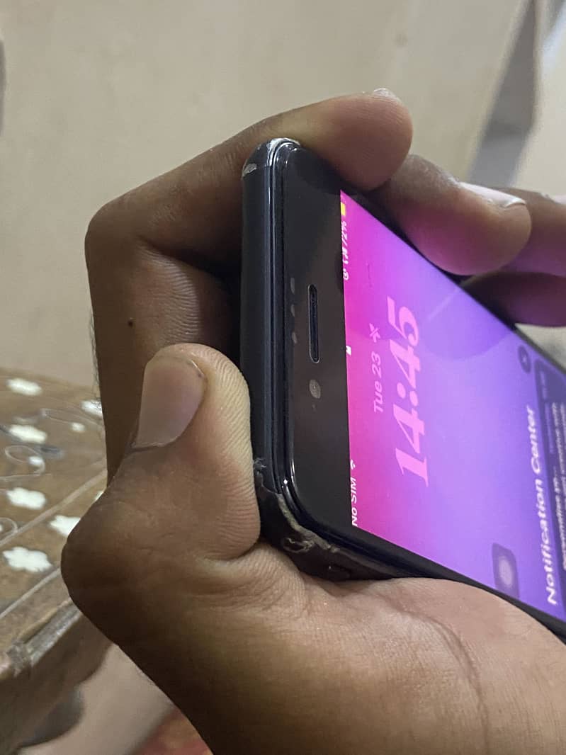 Apple iPhone SE 3