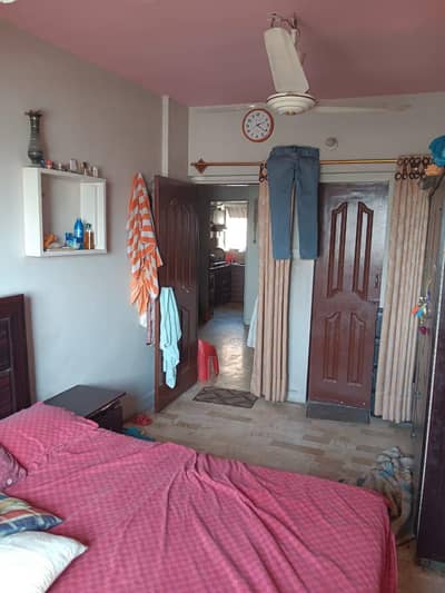 North karachi Sector 11B, 240sq, Cornor Single Story, for sale.