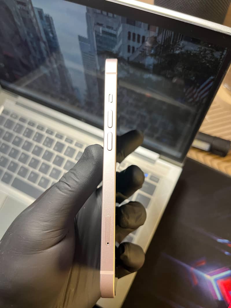 IPhone 14 8
