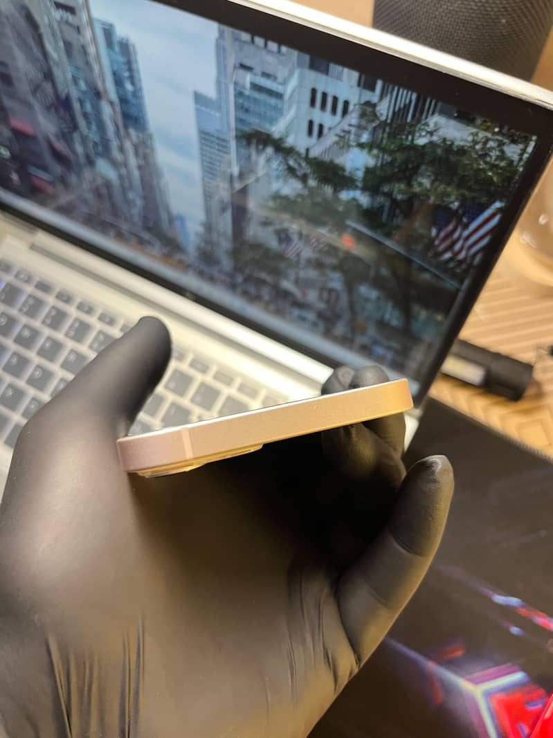 IPhone 14 18