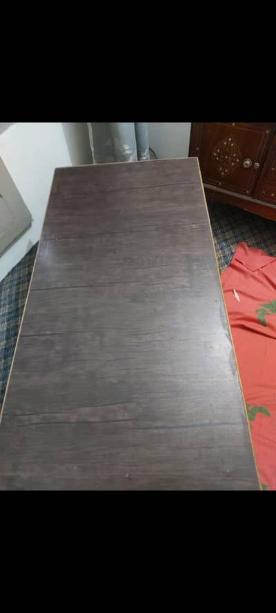 Wooden Table Good Quality
