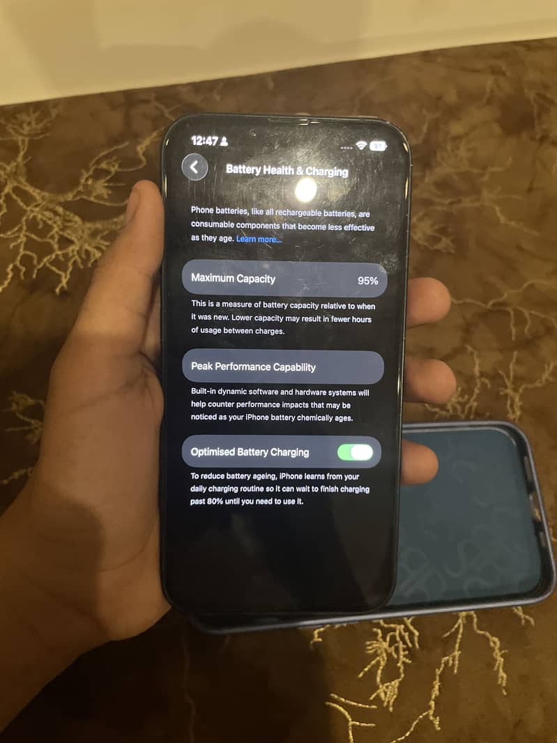 Apple iPhone 13 4