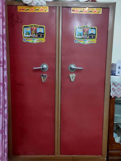 6 Feet Steel Safe Almari for Sale | Double Door | Condition 9/10