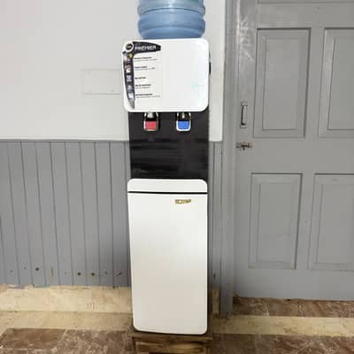 PEL Premier Water Dispenser