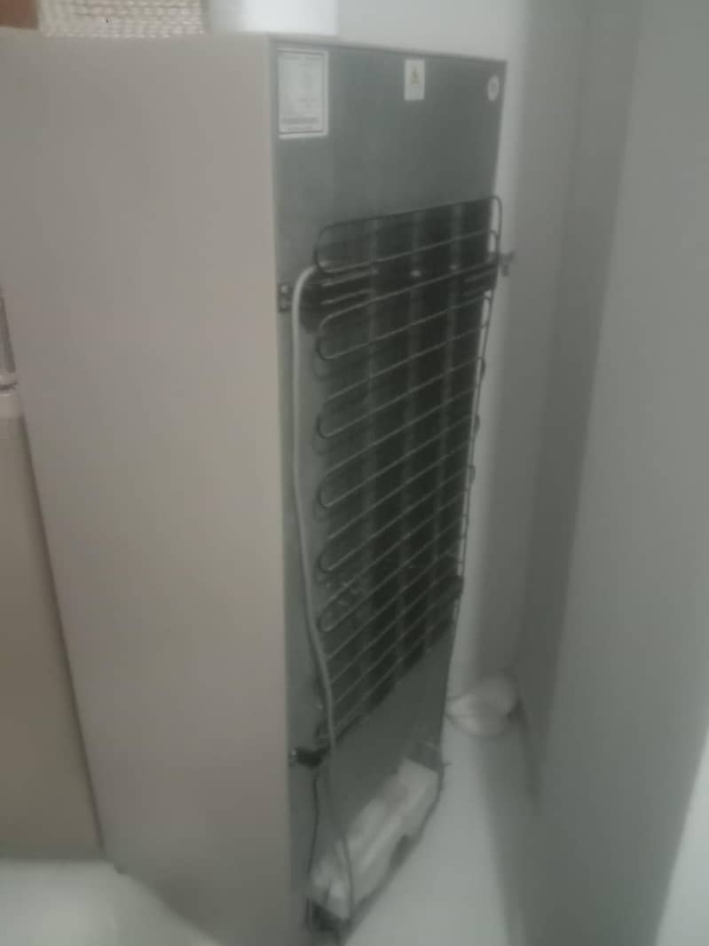 Refrigerator 3