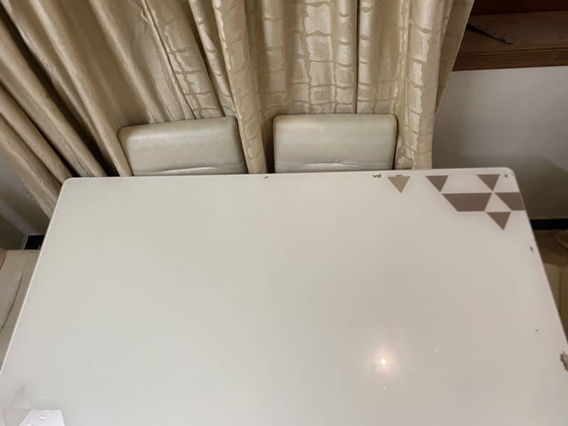 Dining table 6 seater 1