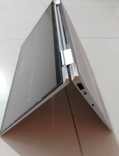 HP i7 10Gen x360 32GB RAM 512GB