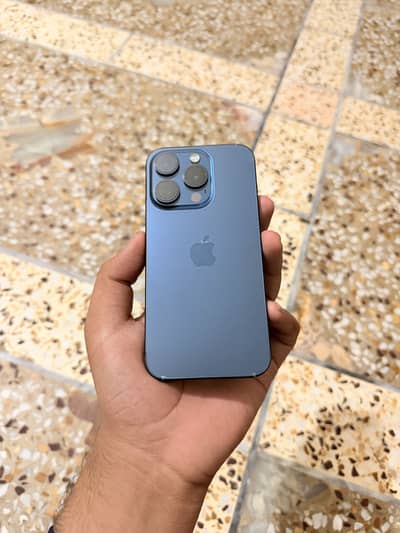 Apple iPhone 15 Pro (Blue Titanium)