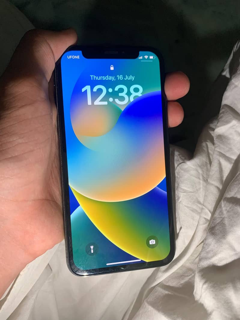 Apple iPhone X 5