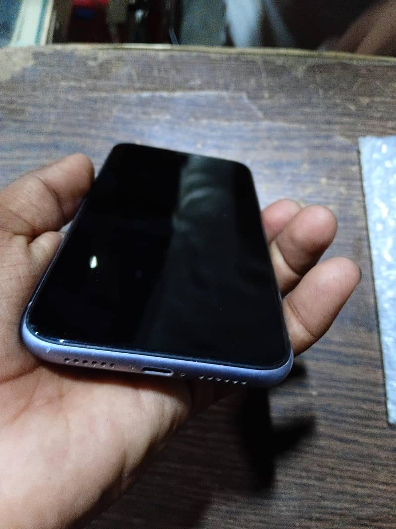 Apple iPhone 11 2