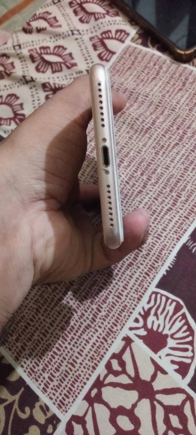 Apple iPhone 8 Plus 4