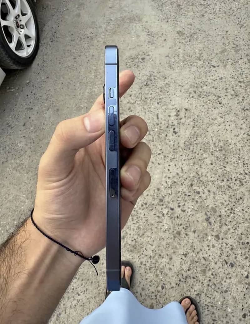iPhone 13 Pro 2