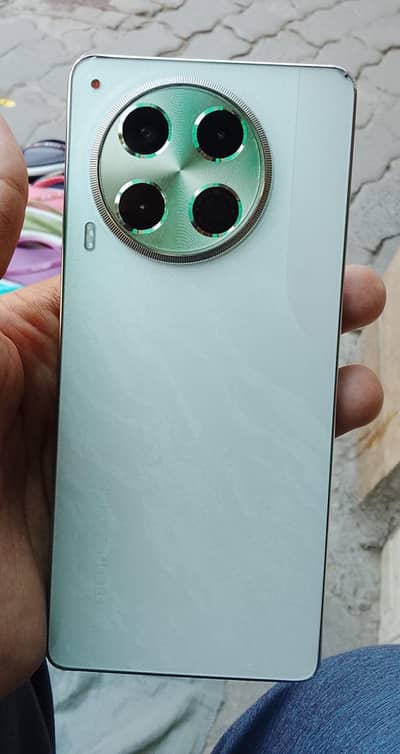 Tecno CAMON 30