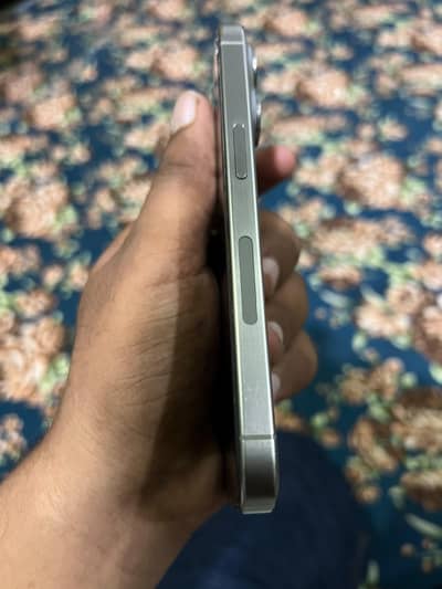 Apple iPhone 15 Pro