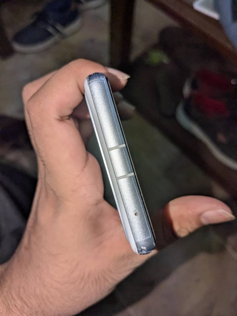 Google Pixel 7a 1
