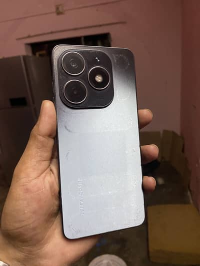 Tecno spark 20