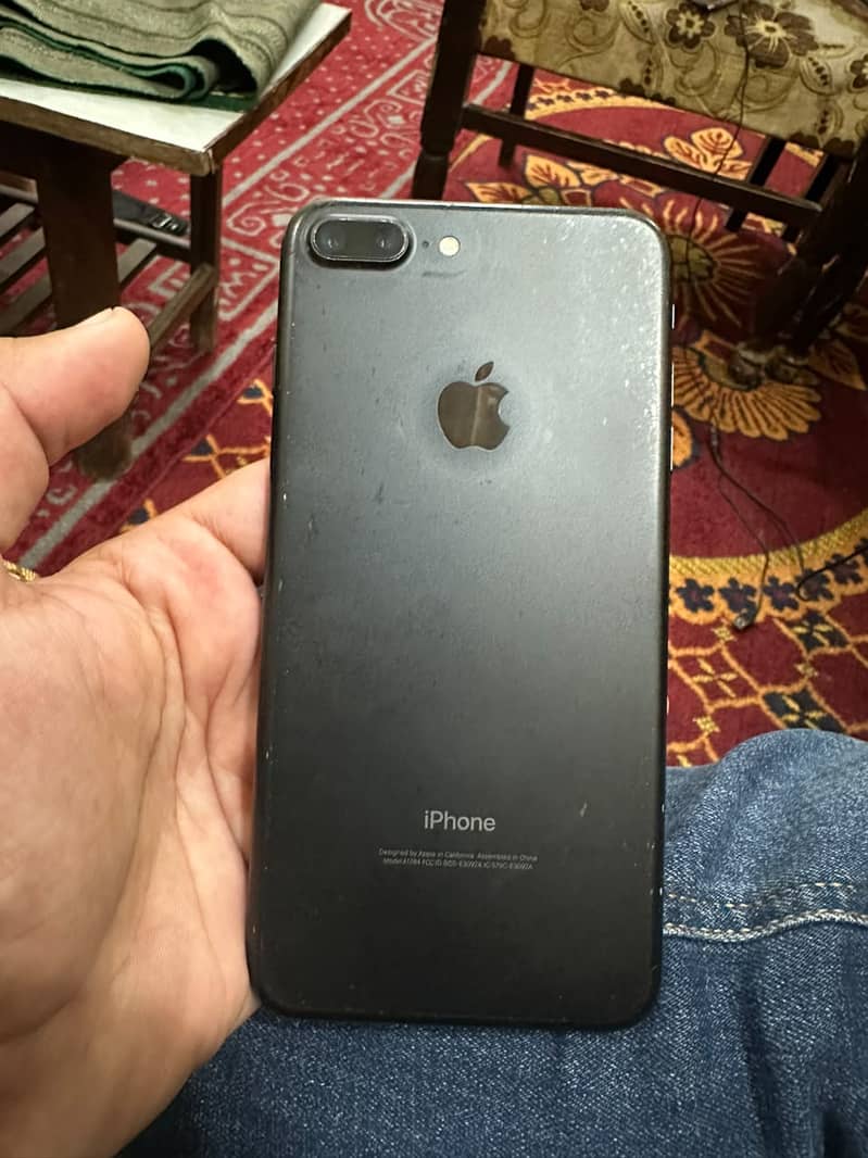 Apple iPhone 7 Plus 0