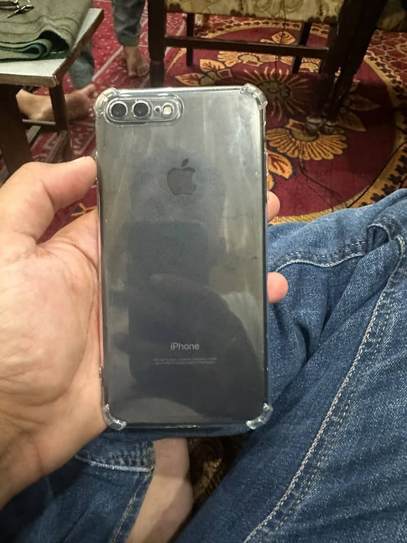 Apple iPhone 7 Plus 5