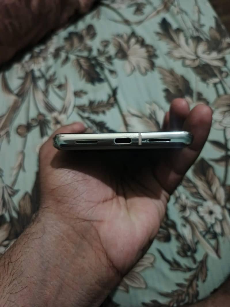 Google Pixel 7 Pro 6