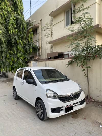Toyota Pixis Epoch 2014