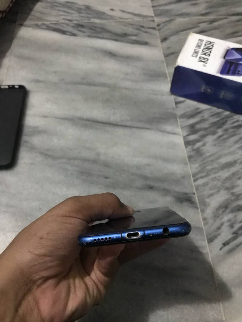 Honor 8X 6