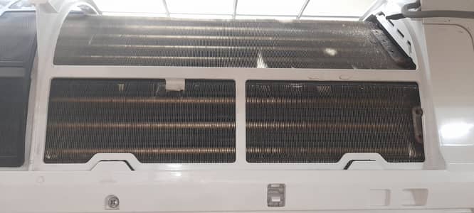 Haier 1 ton Dc inverter for sales in Lahore