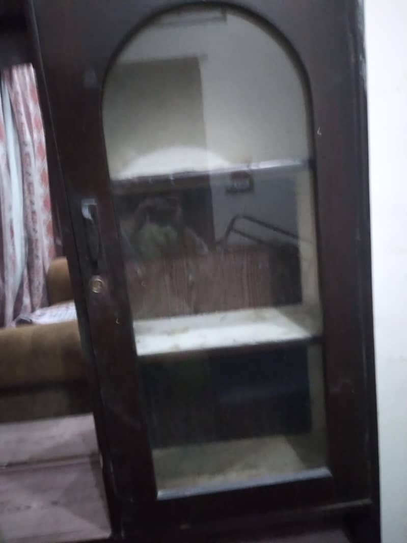 Used dressing table 2