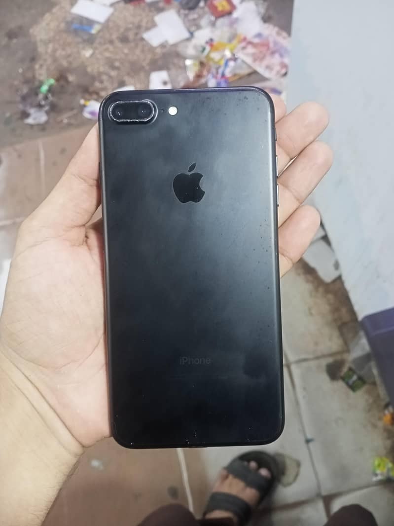 Apple iPhone 7 Plus 0