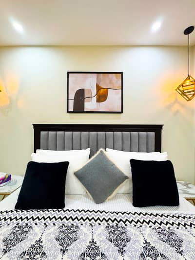 2 BHK furnished Luxurious apartment daily basis and weekly available