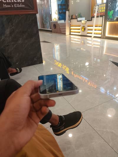 Apple iPhone 14