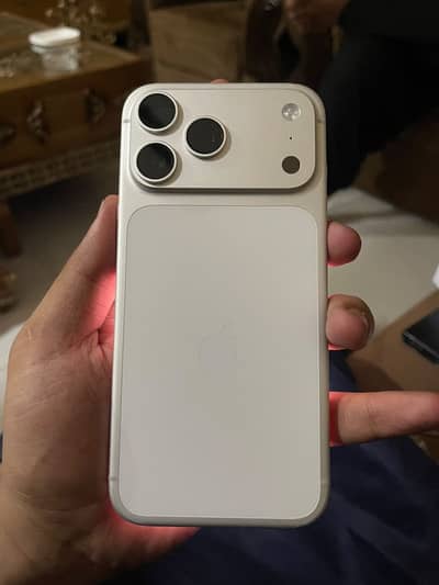iPhone 17 pro max