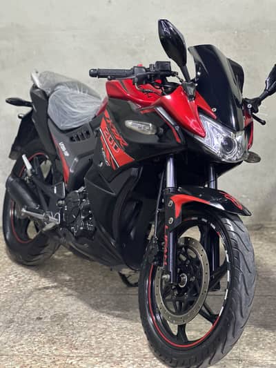Lifan kpr 200cc efi water cold engine ( sports heavy bike )