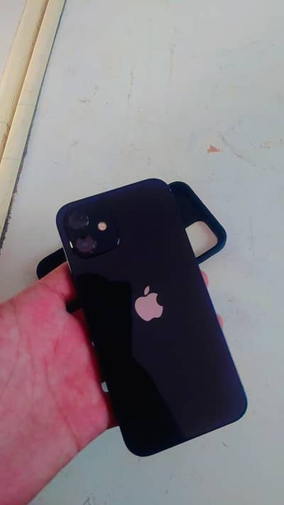 Apple iPhone 12