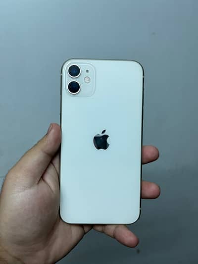 Iphone 11 10/10 64 gb 77% white colour