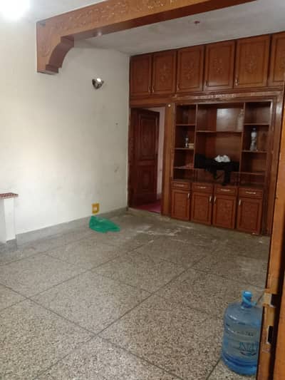 Ground floor portion for 3-4 Bachelors /small family for rent in I-10