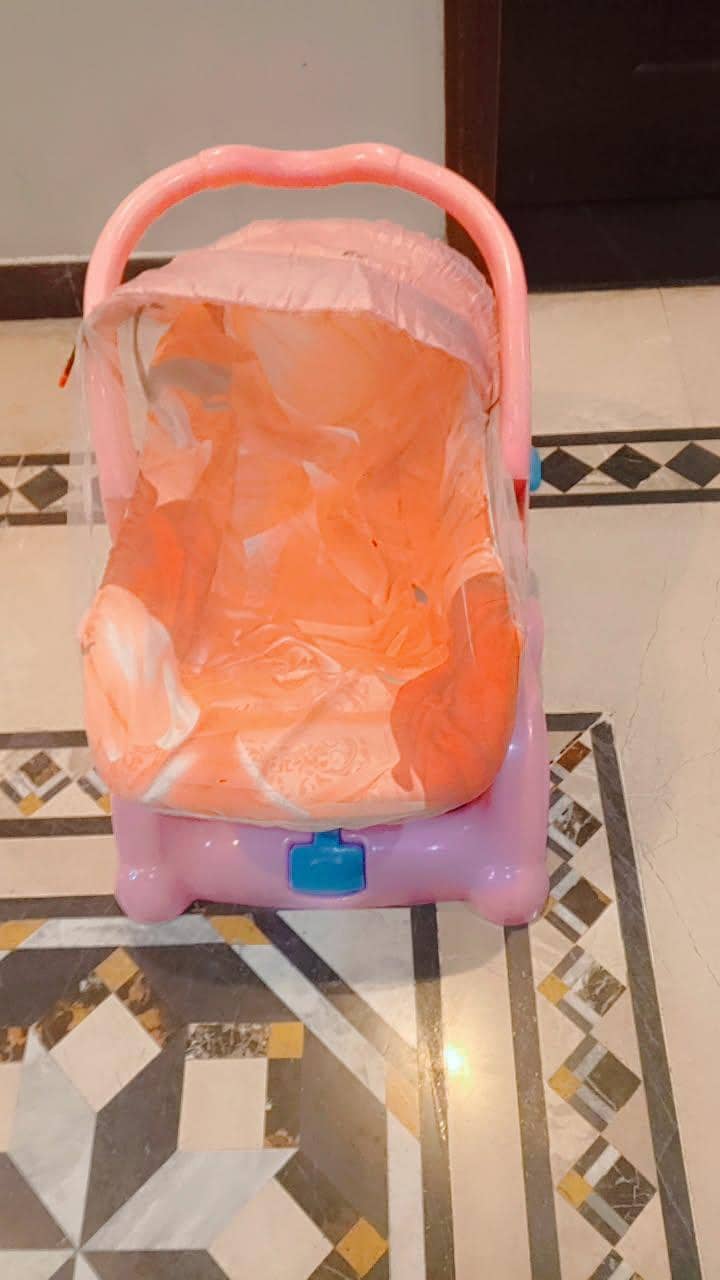 carry cot 5