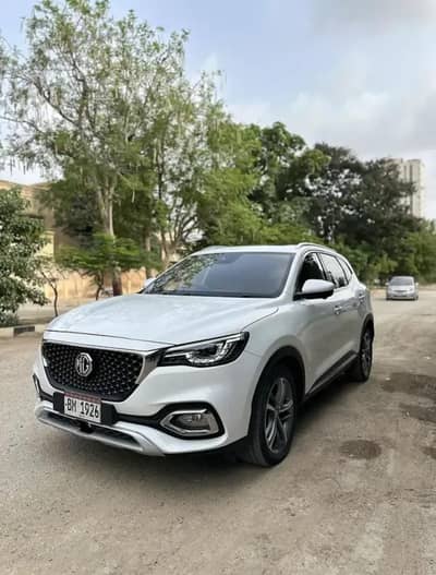 MG HS 2024