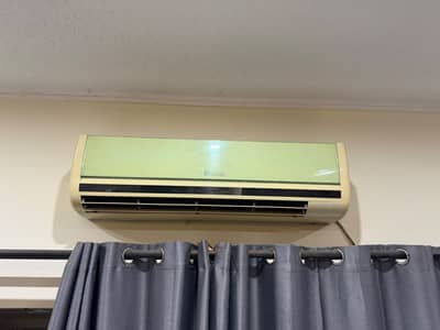 Dawlance 1.5 ton AC