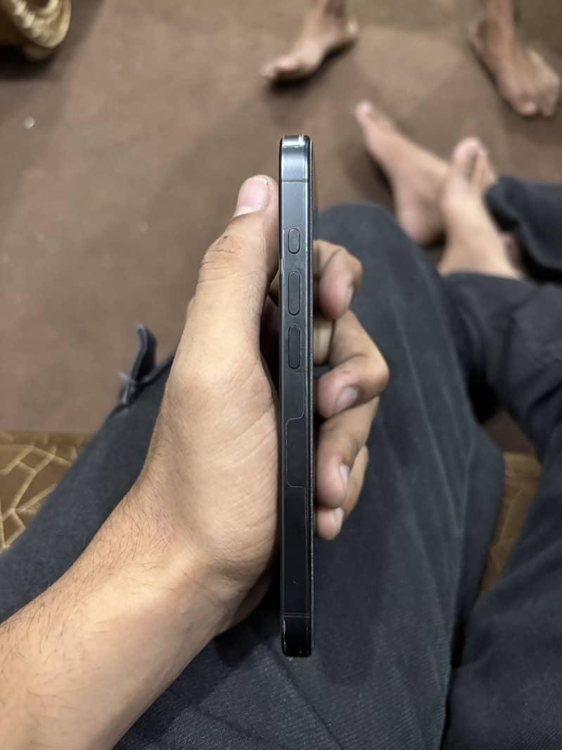 iPhone 15 pro 1