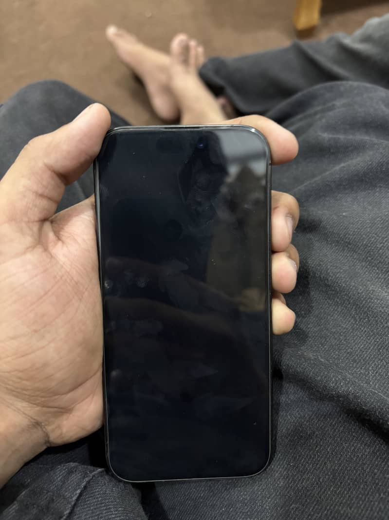 iPhone 15 pro 3